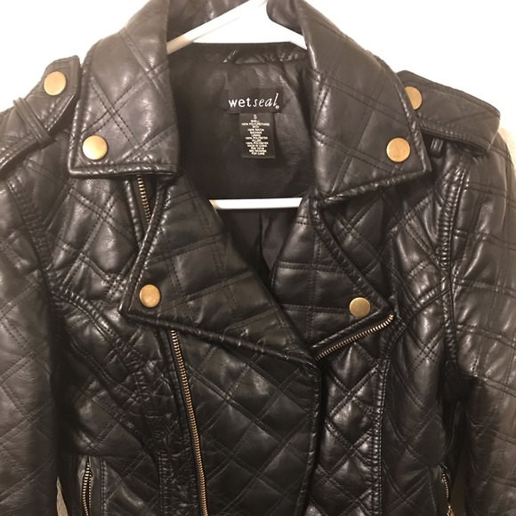 Leather jacket - Picture 2 of 4
